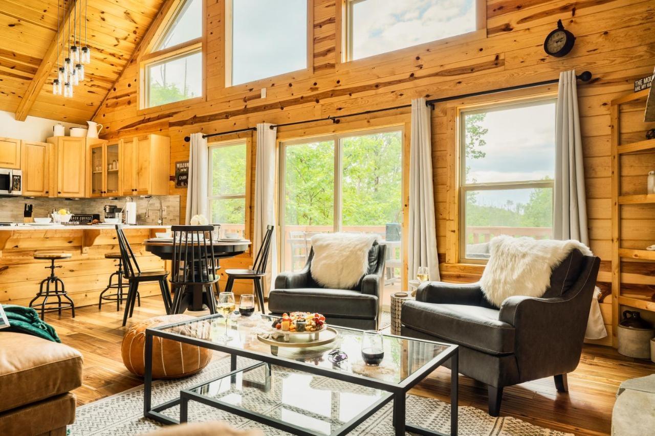 Mountainside - New Luxury Cabin-Fire Table-Hot Tub-3 Pools-Ps5-Bears Gatlinburg Exterior photo